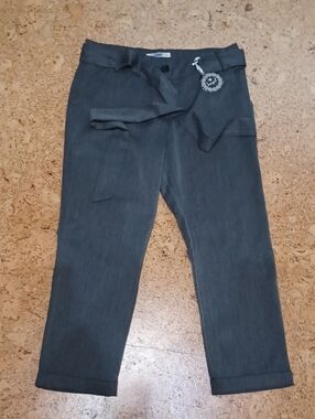 Hazel Women's Grey Cropped Cuffed Tiebelt Trousers Size M NWT